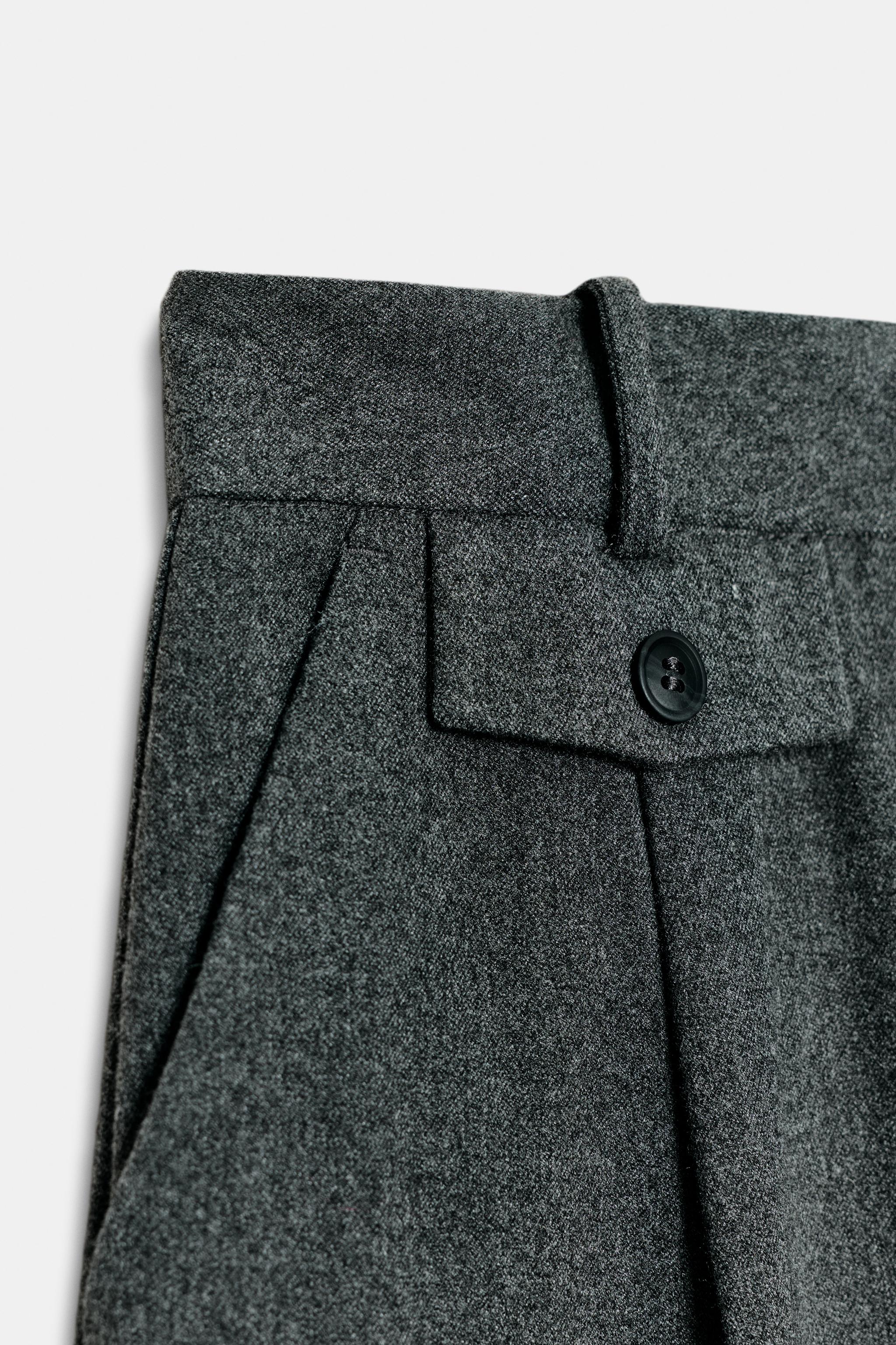 STRIPED PLEATED STRAIGHT LEG PANTS